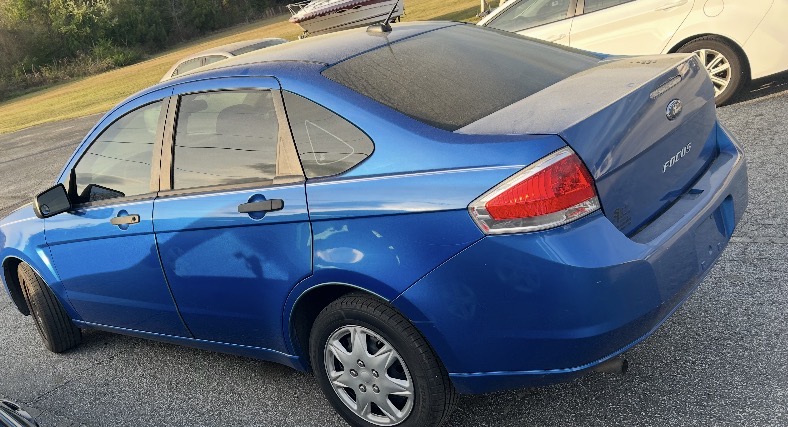 2011 Ford Focus S's photo